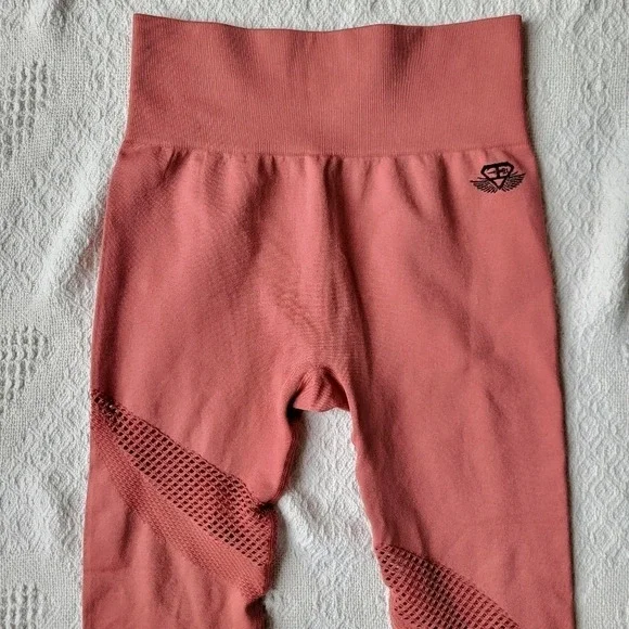 MOTUS SEAMLESS LEGGINGS HIGH WAIST – TERRA ROSE - Picture 5 of 12